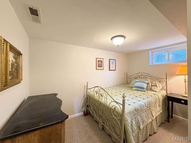 2601 Rockford Avenue, Rock Hill, MO 63144