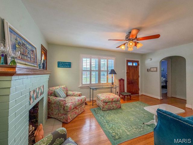 2601 Rockford Avenue, Rock Hill, MO 63144