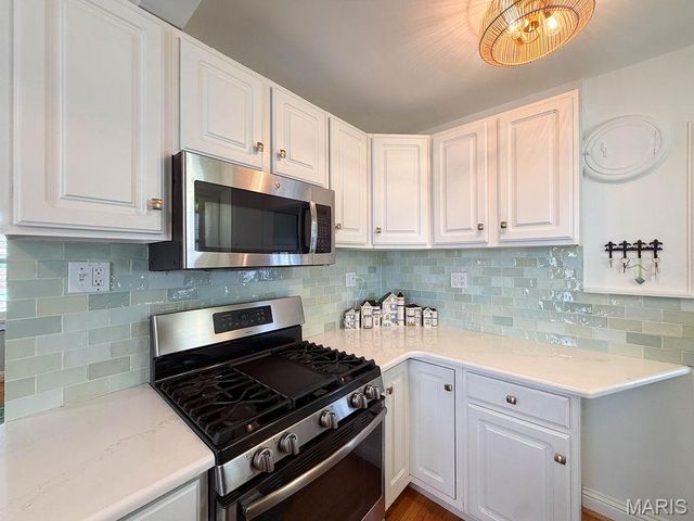 2601 Rockford Avenue, Rock Hill, MO 63144