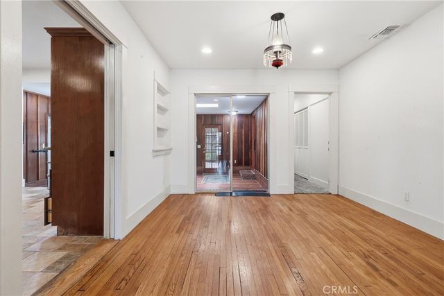 239 Mira Mar Avenue, Long Beach, CA 90803