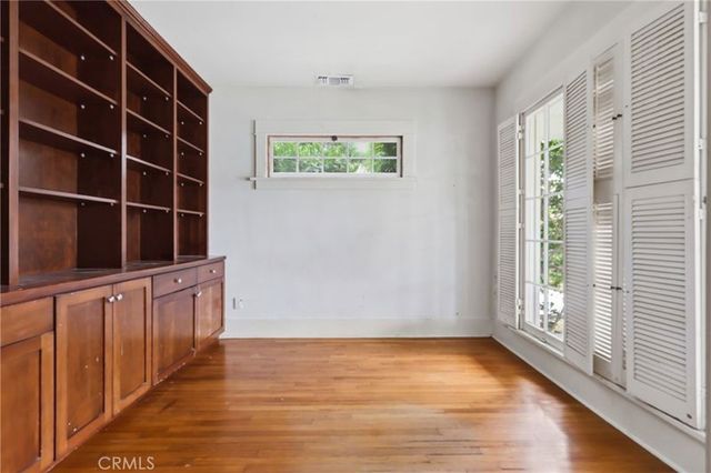 239 Mira Mar Avenue, Long Beach, CA 90803