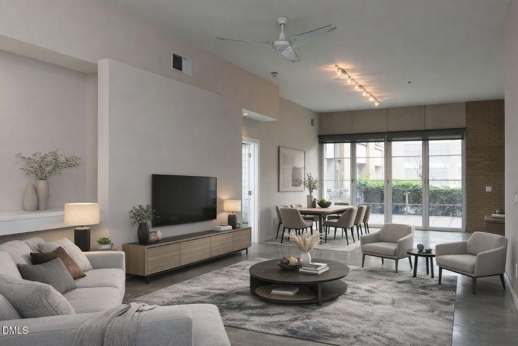 319 Fayetteville Street 210, Raleigh, NC 27601