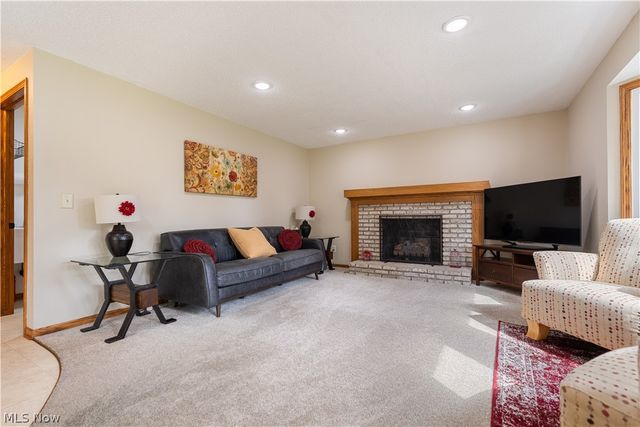6650 Blendon Avenue NW, Canton, OH 44718