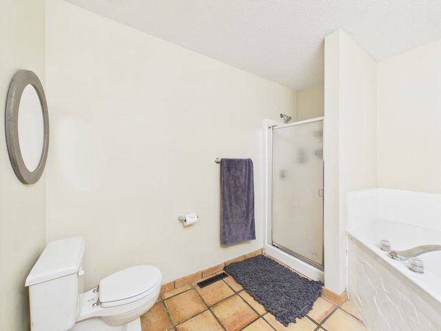 3705 Whispering Brook Ct, Wichita, KS 67220