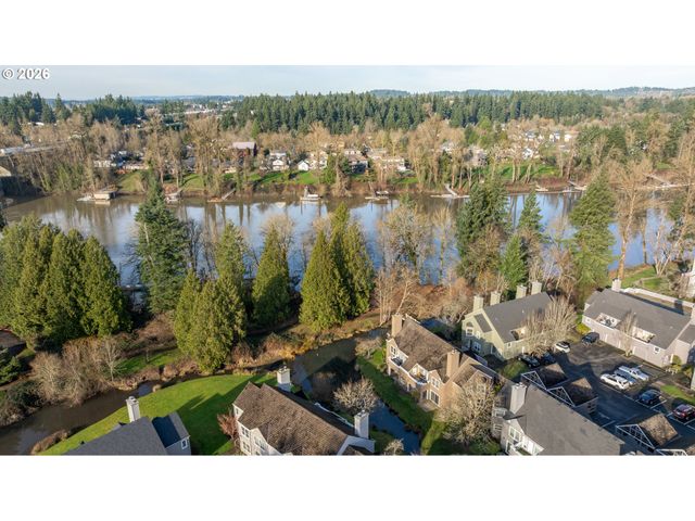 8635 Sw CURRY Dr B, Wilsonville, OR 97070