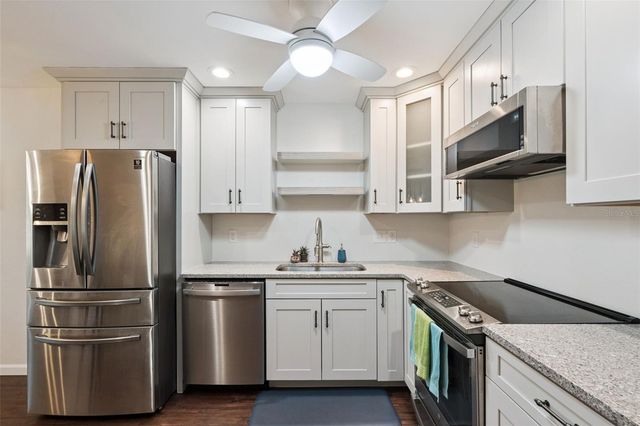 5307 HANSEL AVENUE D8, Orlando, FL 32809