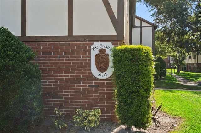 5307 HANSEL AVENUE D8, Orlando, FL 32809