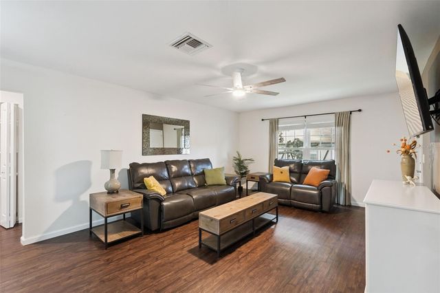 5307 HANSEL AVENUE D8, Orlando, FL 32809