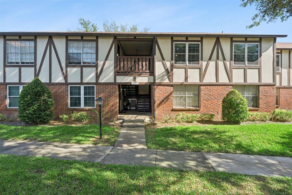 5307 HANSEL AVENUE D8, Orlando, FL 32809