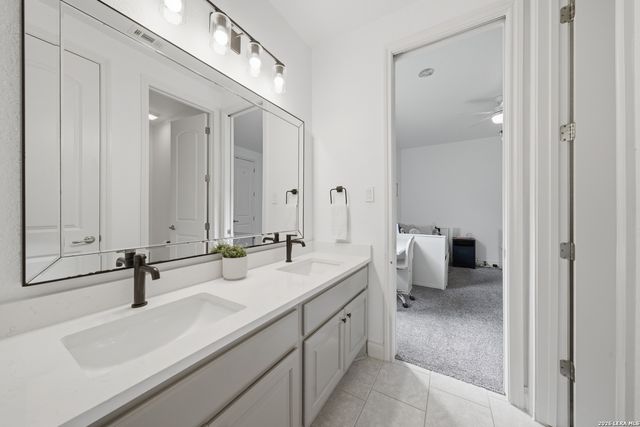 210 SHANNON CIR, San Antonio, TX 78260