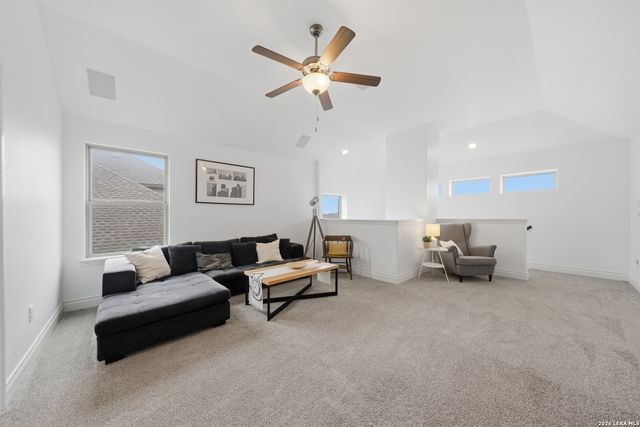 210 SHANNON CIR, San Antonio, TX 78260