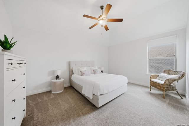 210 SHANNON CIR, San Antonio, TX 78260