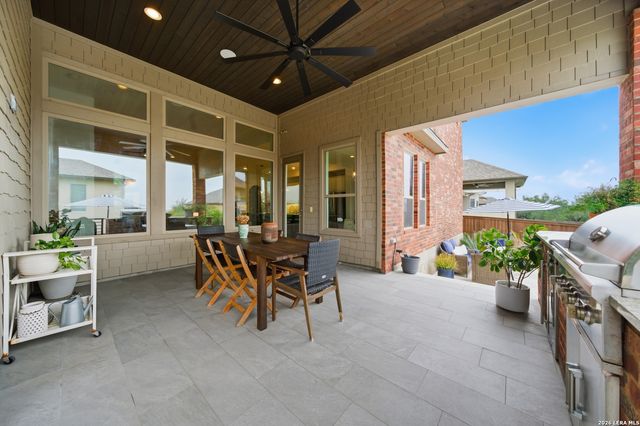 210 SHANNON CIR, San Antonio, TX 78260