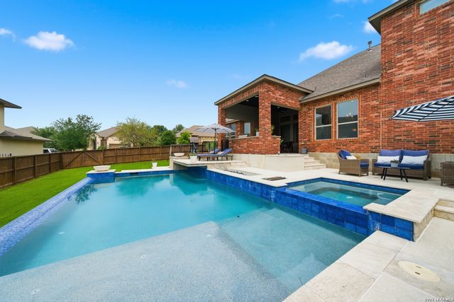 210 SHANNON CIR, San Antonio, TX 78260