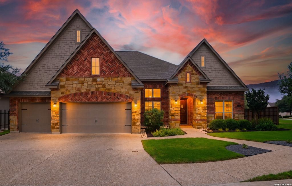 210 SHANNON CIR, San Antonio, TX 78260
