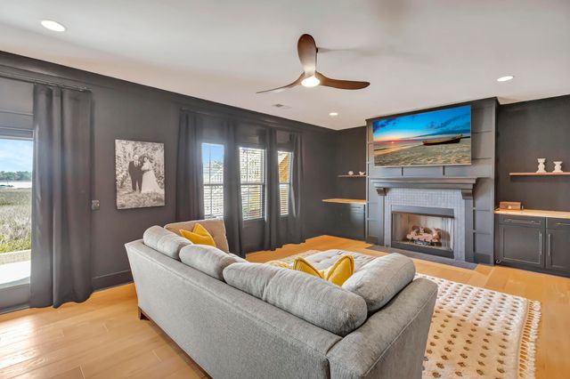 1026 Jervey Point Road, Wando, SC 29492