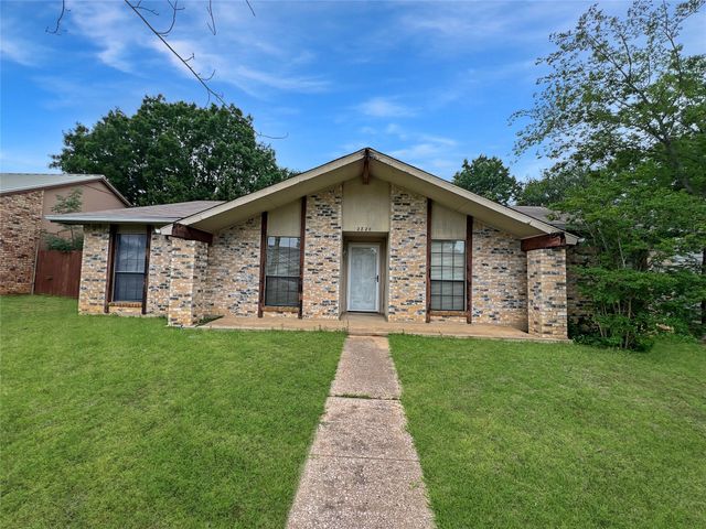 2820 Stratford Lane, Flower Mound, TX 75028