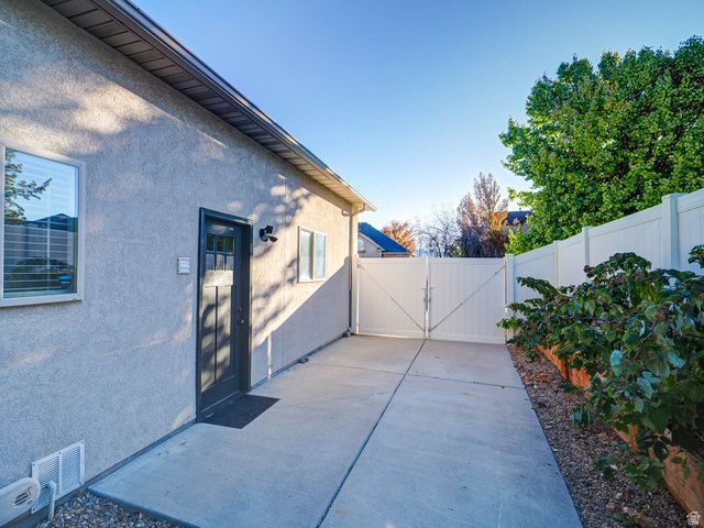 14328 S SUN BLOOM LN, Herriman, UT 84096