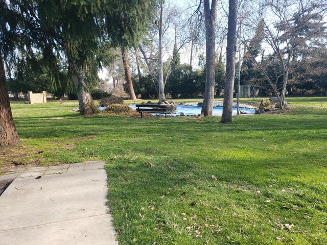 1055 N 5th Street UNIT 3, Jacksonville, OR 97530