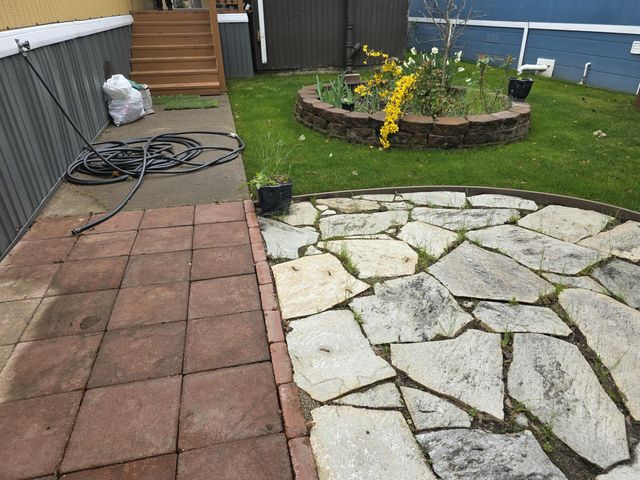 1055 N 5th Street UNIT 3, Jacksonville, OR 97530