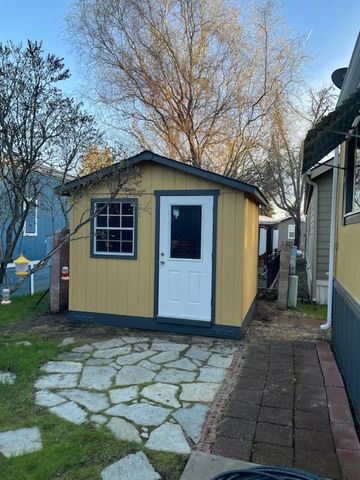 1055 N 5th Street UNIT 3, Jacksonville, OR 97530