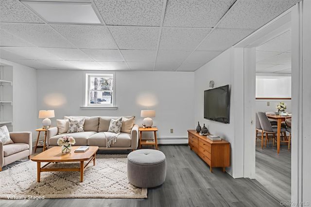 1117 Saint Johnland Road, Kings Park, NY 11754