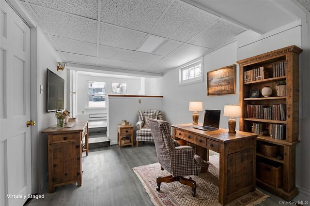 1117 Saint Johnland Road, Kings Park, NY 11754