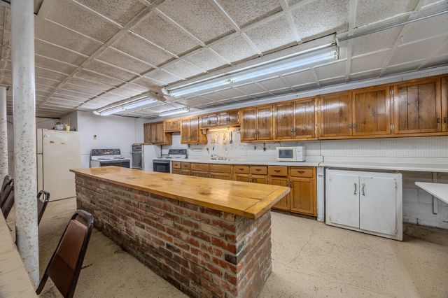 26377 State Highway Ra, Pittsburg, MO 65724