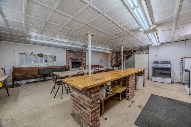 26377 State Highway Ra, Pittsburg, MO 65724