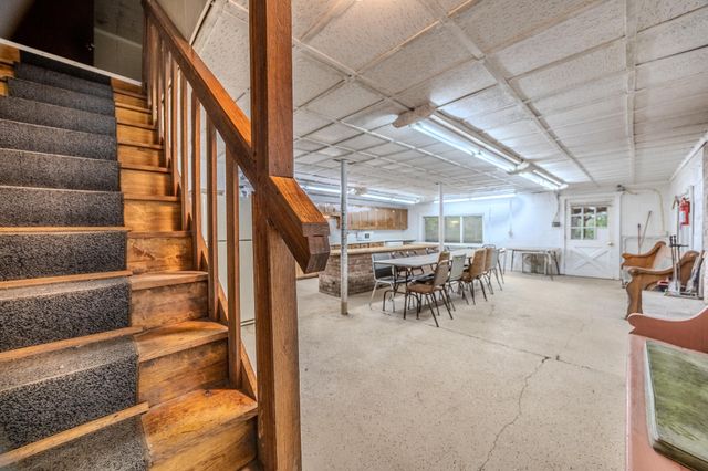 26377 State Highway Ra, Pittsburg, MO 65724