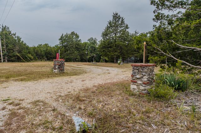 26377 State Highway Ra, Pittsburg, MO 65724