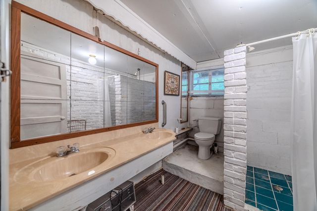 26377 State Highway Ra, Pittsburg, MO 65724