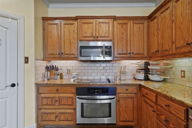 5132 Southpoint Drive, Arlington, TX 76017