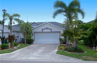 5442 Whitten DR, Naples, FL 34104