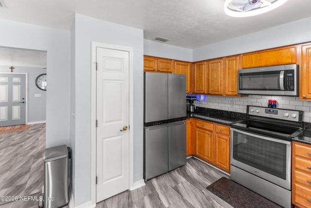 249 MELROSE LANDING Drive, Hawthorne, FL 32640