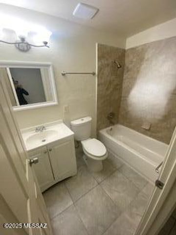 8032 E Kenyon Drive, Tucson, AZ 85710