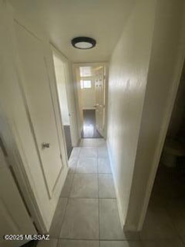 8032 E Kenyon Drive, Tucson, AZ 85710