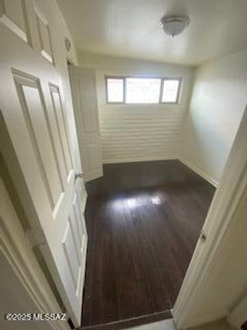 8032 E Kenyon Drive, Tucson, AZ 85710