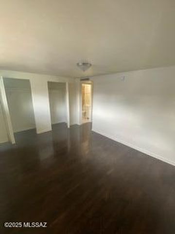 8032 E Kenyon Drive, Tucson, AZ 85710