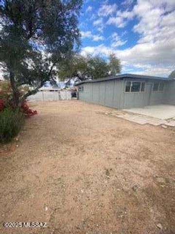 8032 E Kenyon Drive, Tucson, AZ 85710