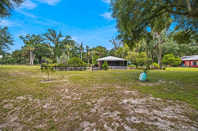 40847 COUNTY ROAD 439, Umatilla, FL 32784