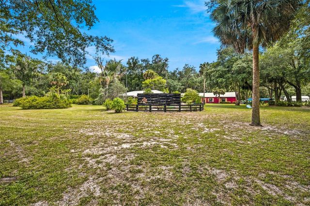 40847 COUNTY ROAD 439, Umatilla, FL 32784