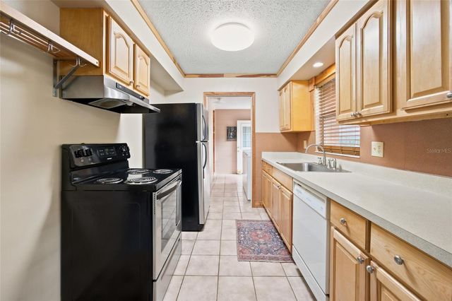 40847 COUNTY ROAD 439, Umatilla, FL 32784