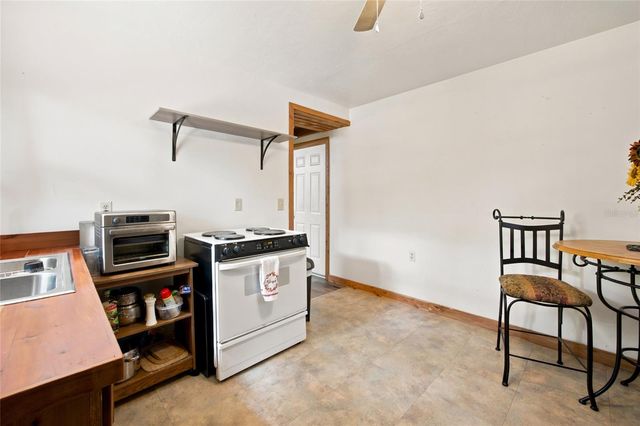 40847 COUNTY ROAD 439, Umatilla, FL 32784