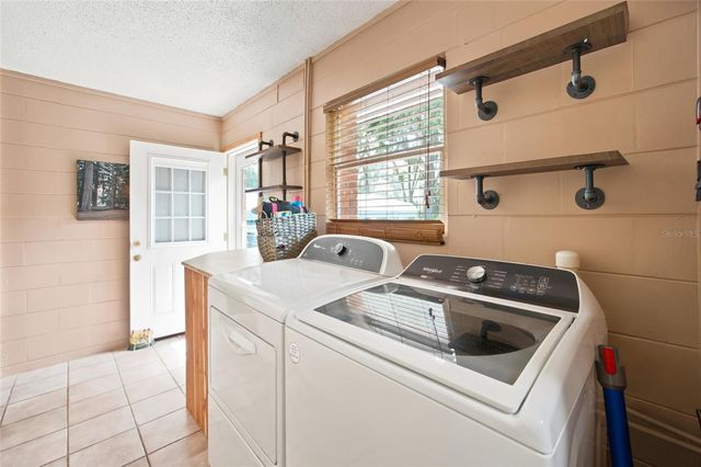 40847 COUNTY ROAD 439, Umatilla, FL 32784
