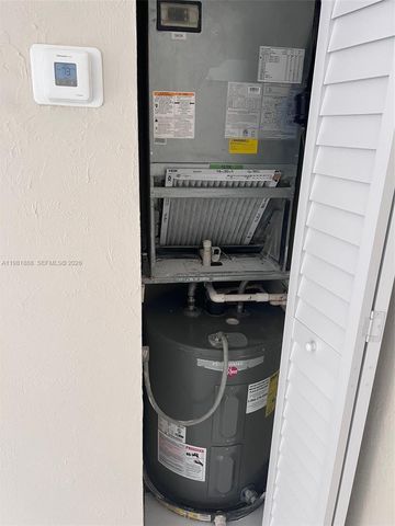 3006 NW 4th Ter 1-142, Pompano Beach, FL 33064