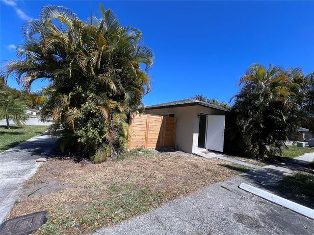 3006 NW 4th Ter 1-142, Pompano Beach, FL 33064