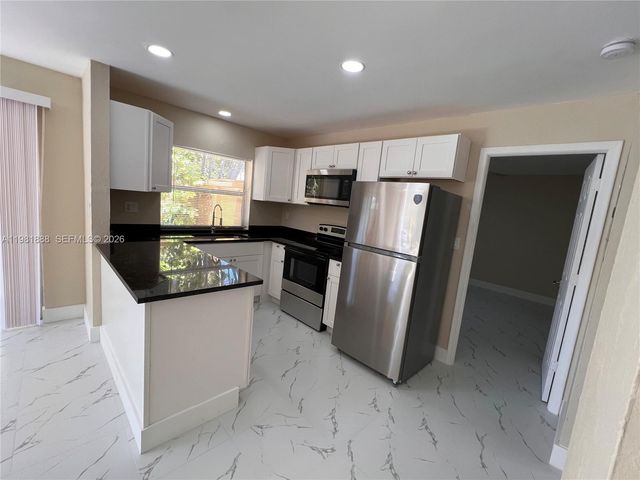 3006 NW 4th Ter 1-142, Pompano Beach, FL 33064