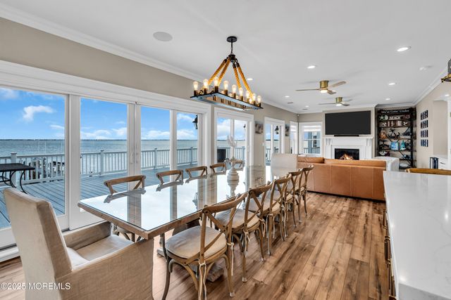 75 Bay Shore Drive, Toms River, NJ 08753