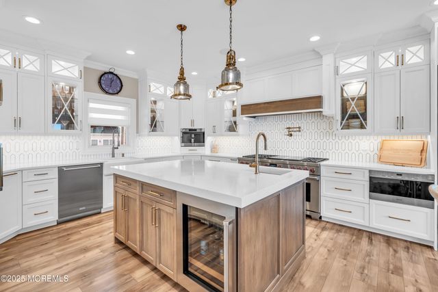 75 Bay Shore Drive, Toms River, NJ 08753